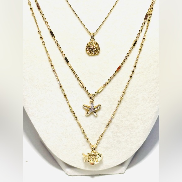 Lilly Pulitzer - Picture 3 of 3